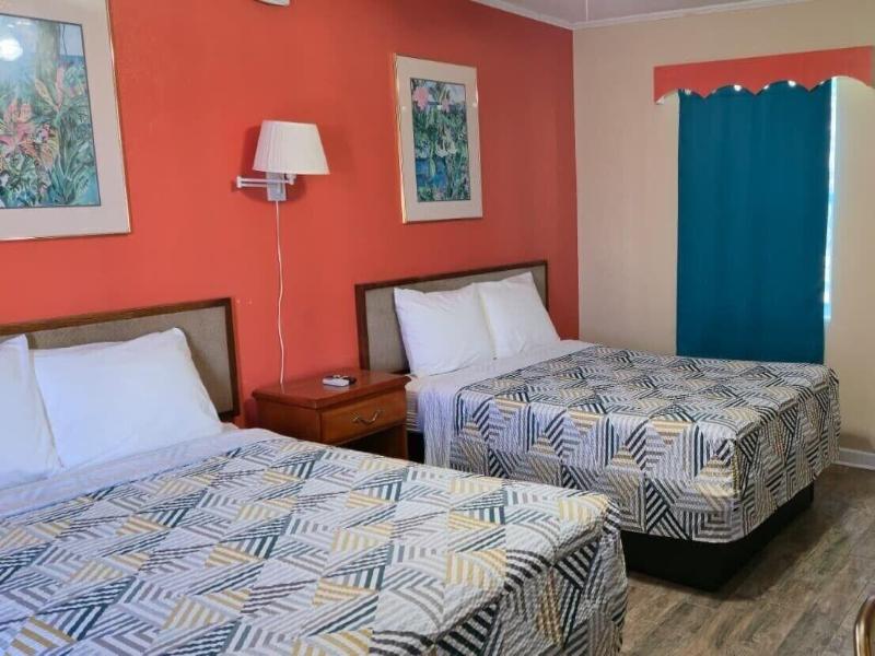 Holiday Motel Ocala Downtown I 75 image