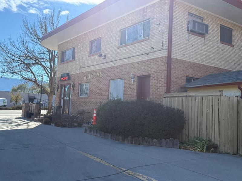 Springs Inn