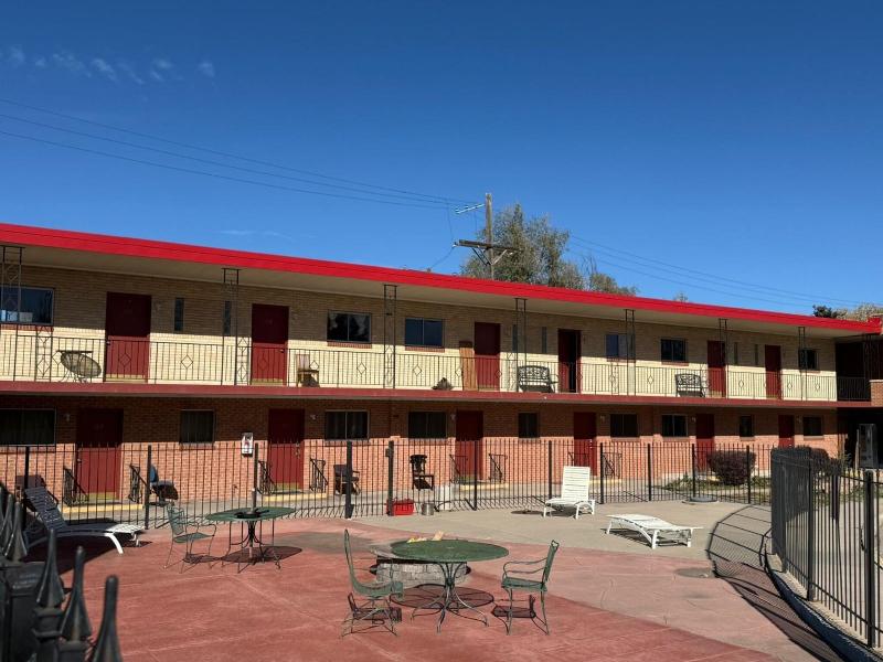 Springs Inn