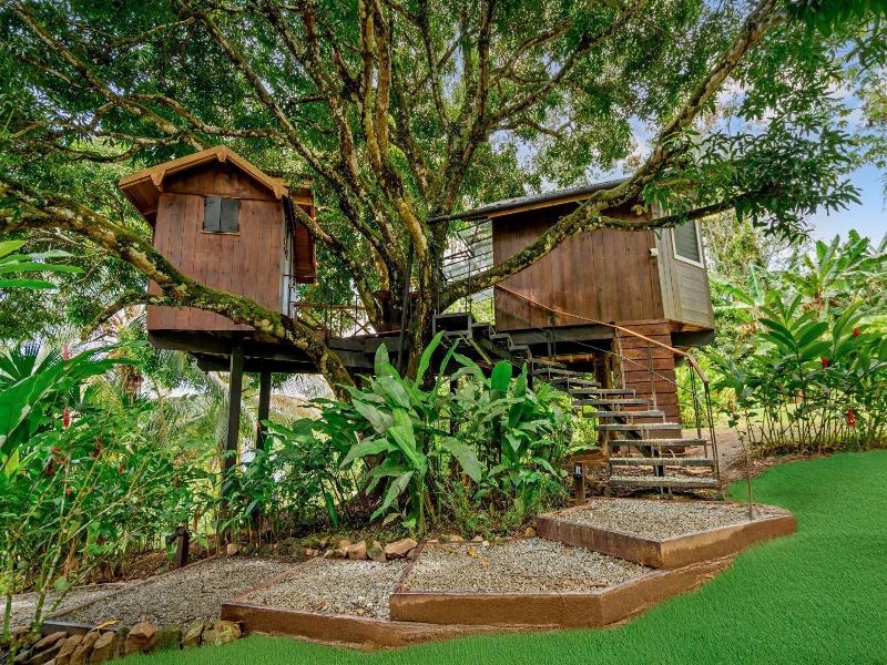 Central Hotel Bocas Del Toro image