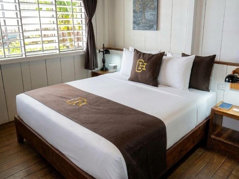 Central Hotel Bocas Del Toro image