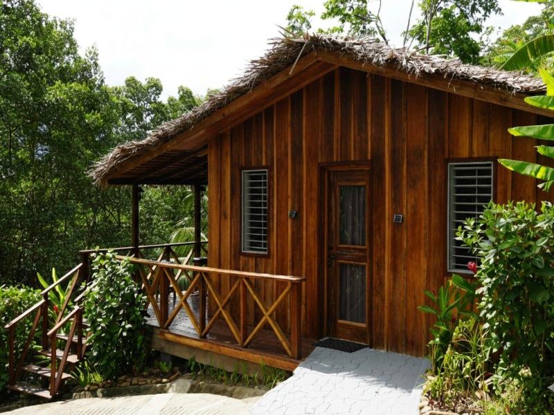 Central Hotel Bocas Del Toro image
