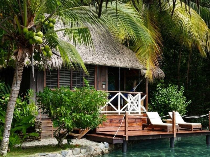 Central Hotel Bocas Del Toro image