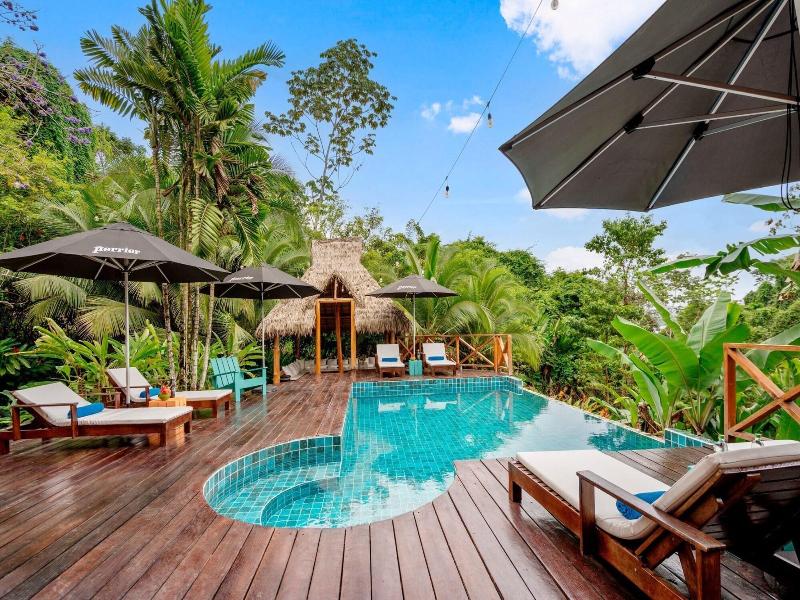 Central Hotel Bocas Del Toro image