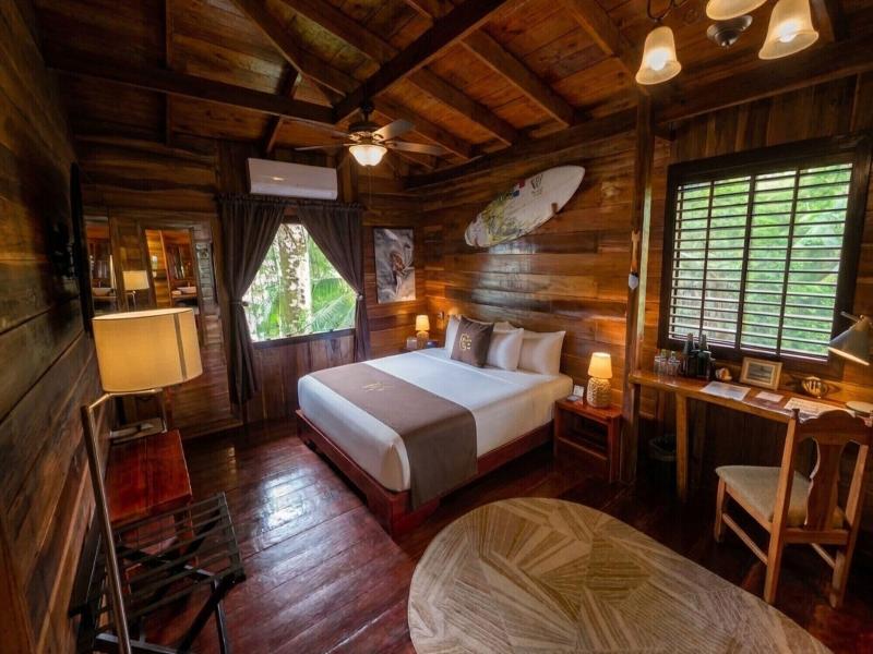 Central Hotel Bocas Del Toro image