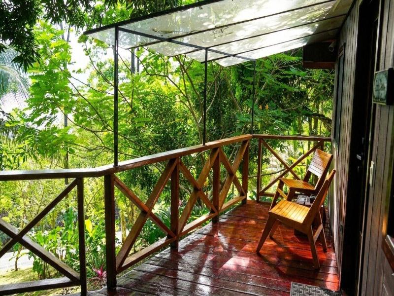 Central Hotel Bocas Del Toro image