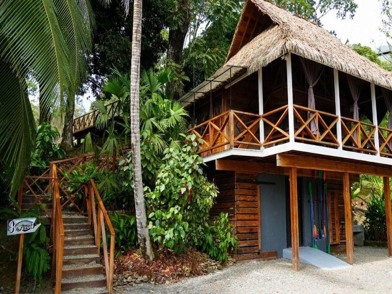 Central Hotel Bocas Del Toro image