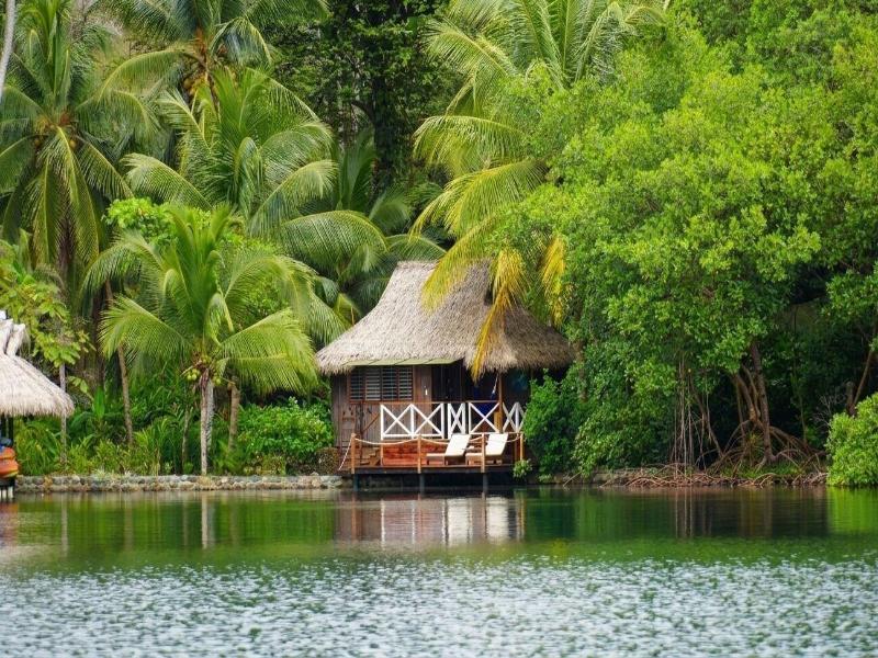Central Hotel Bocas Del Toro image