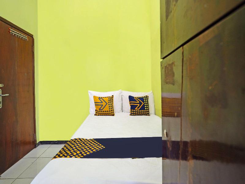 Oyo Life 91869 Insan Mulia Kost Syariah image