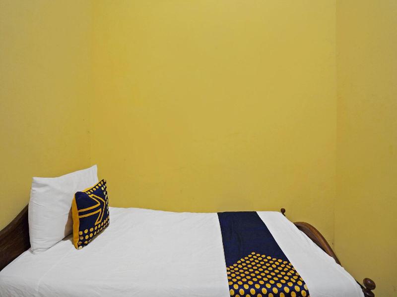 Oyo Life 91869 Insan Mulia Kost Syariah image