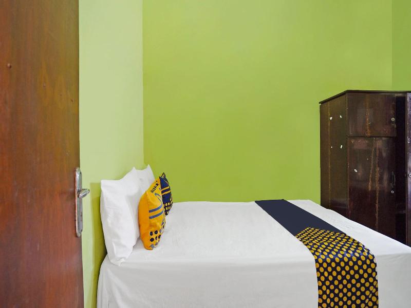 Oyo Life 91869 Insan Mulia Kost Syariah image