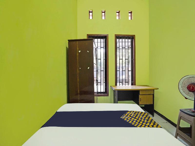 Oyo Life 91869 Insan Mulia Kost Syariah image