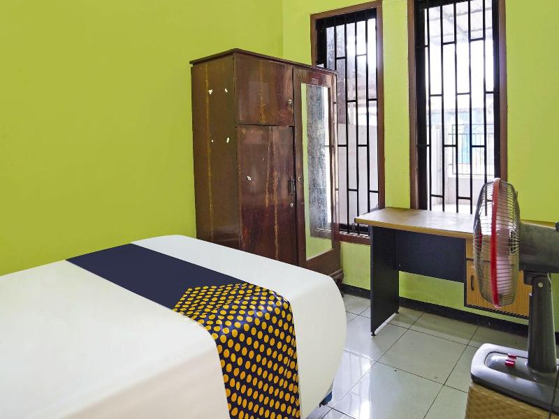 Oyo Life 91869 Insan Mulia Kost Syariah image