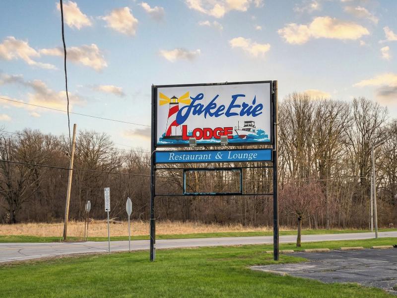 Lake Erie Lodge