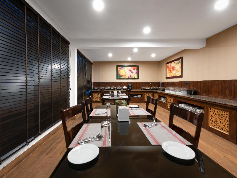 Span Inn & Suites By Alivaa Hotel — restaurant