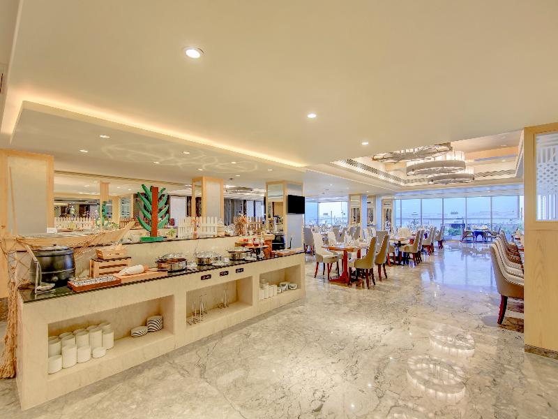 Radisson Blu Gorakhpur — restaurant