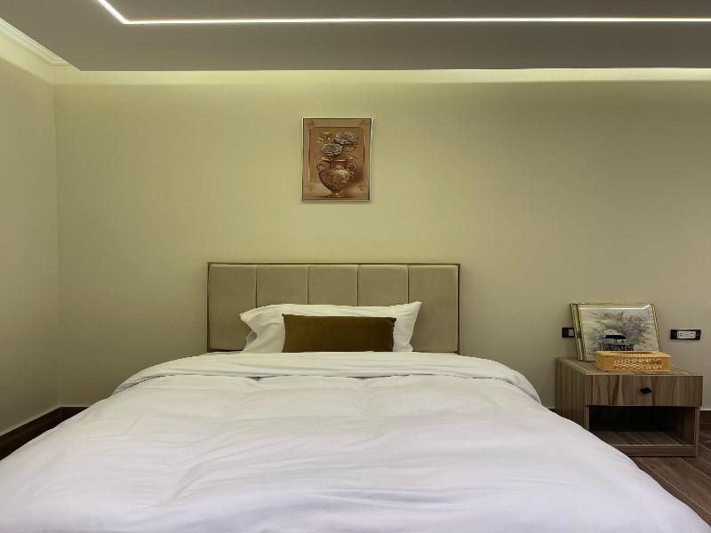 Roone Pyramids View Inn image