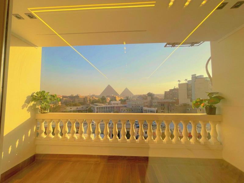 Roone Pyramids View Inn image