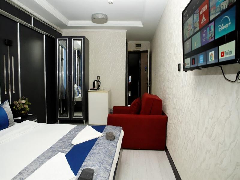 Blue Plus Hotel image