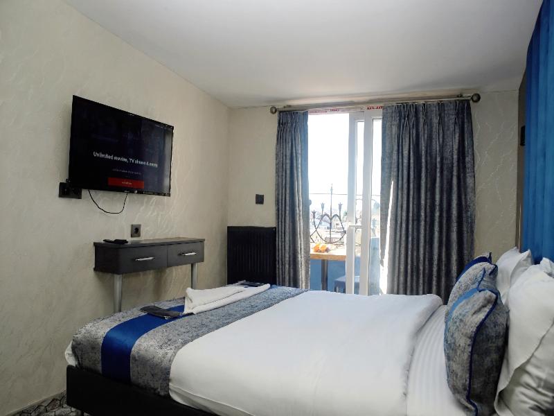 Blue Plus Hotel image