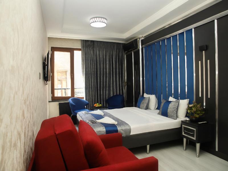 Blue Plus Hotel image
