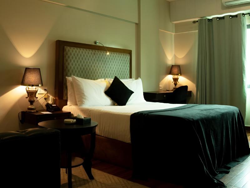 The Reserve Hotel image