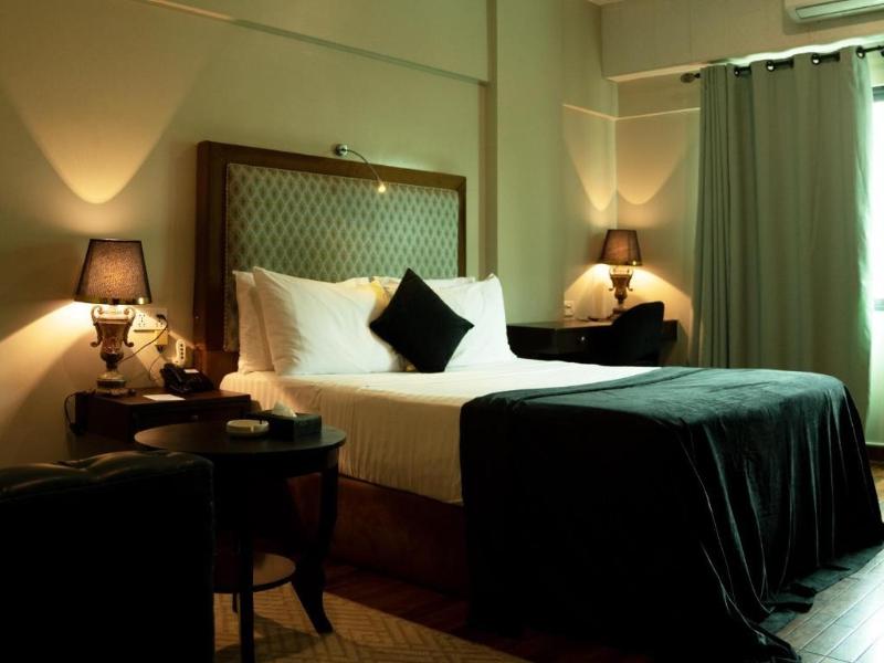 The Reserve Hotel image