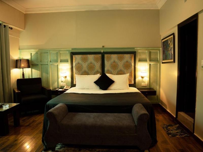 The Reserve Hotel image