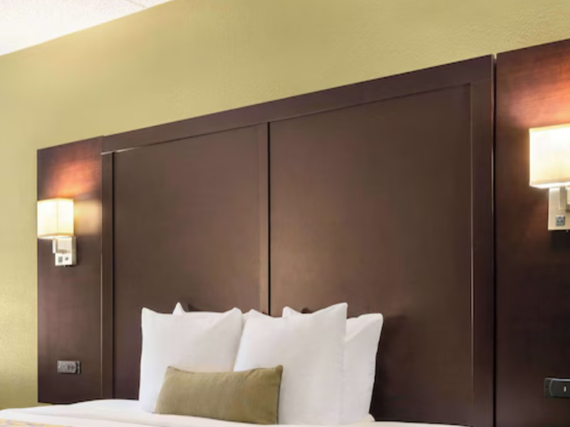 Baymont By Wyndham Lexington image