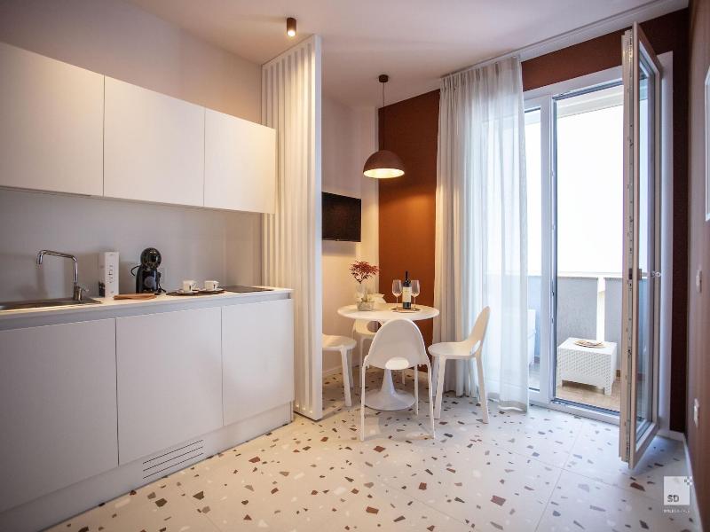 The Lady C High Apartments image