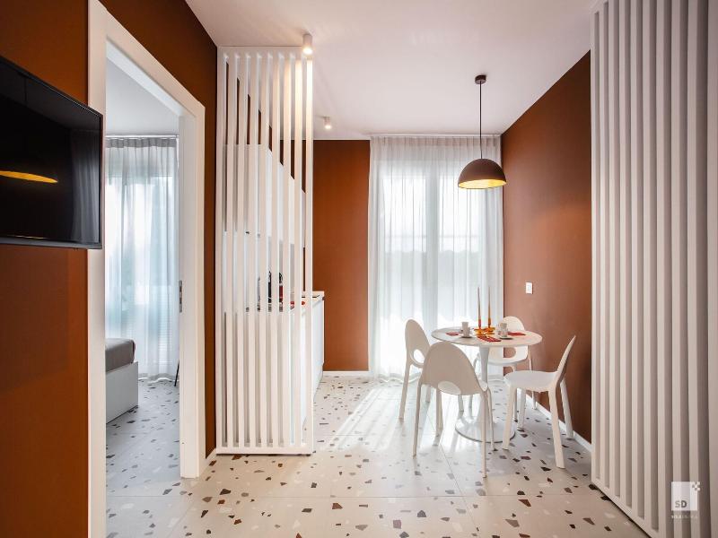 The Lady C High Apartments image