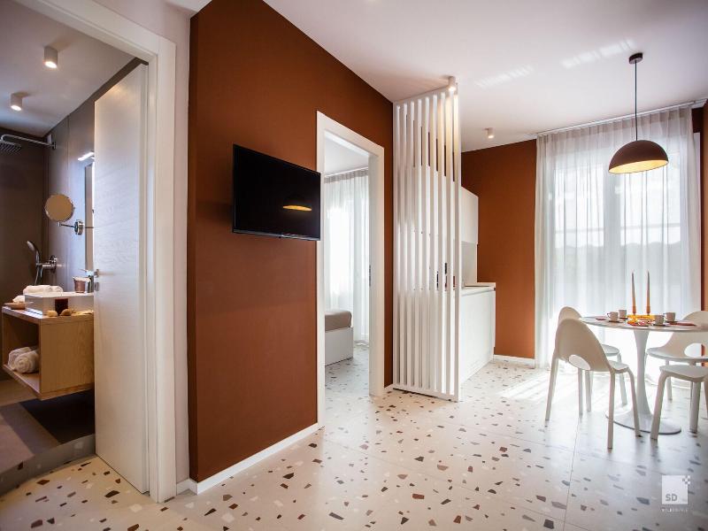 The Lady C High Apartments image