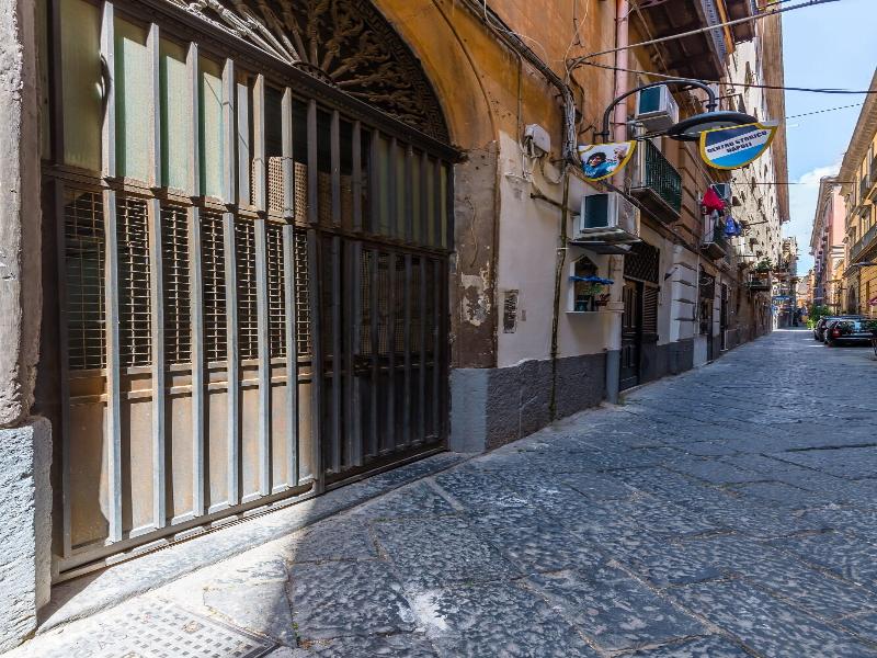 B B Antica Napoli image