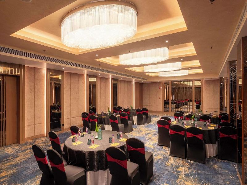 Golden Tulip Bhopal