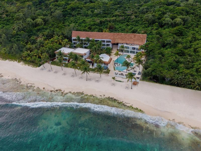 The Beachfront By The Fives 5
