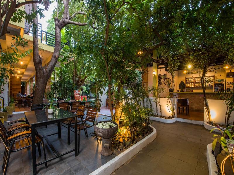 Samnak Lounge image