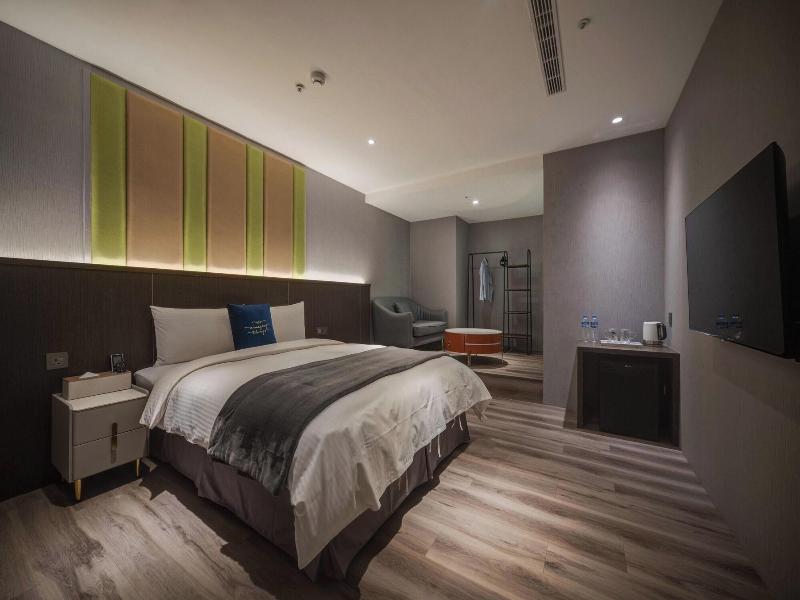 Fun Stay Inn Ximen image