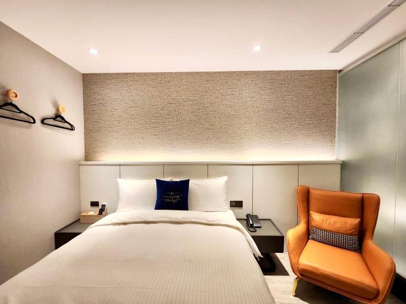 Fun Stay Inn Ximen image