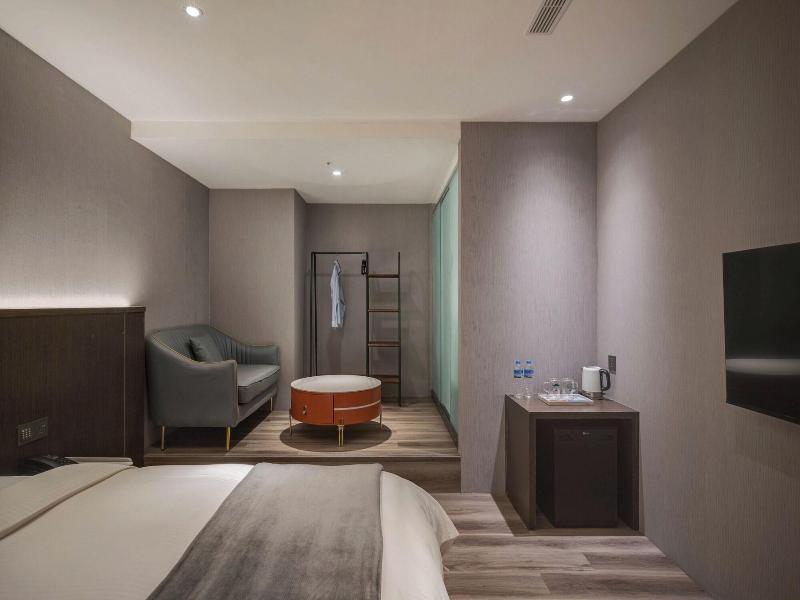 Fun Stay Inn Ximen image