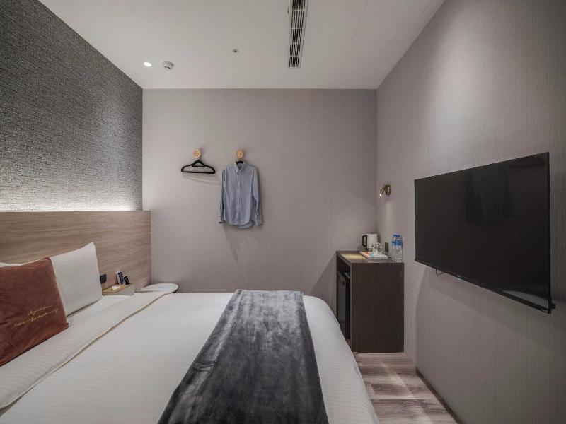 Fun Stay Inn Ximen image