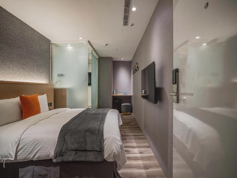 Fun Stay Inn Ximen image