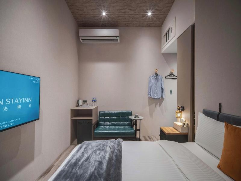 Fun Stay Inn Ximen image