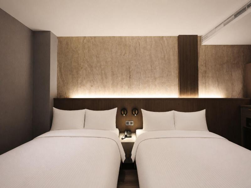 Fun Stay Inn Ximen image