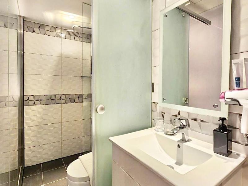 Fun Stay Inn Ximen image