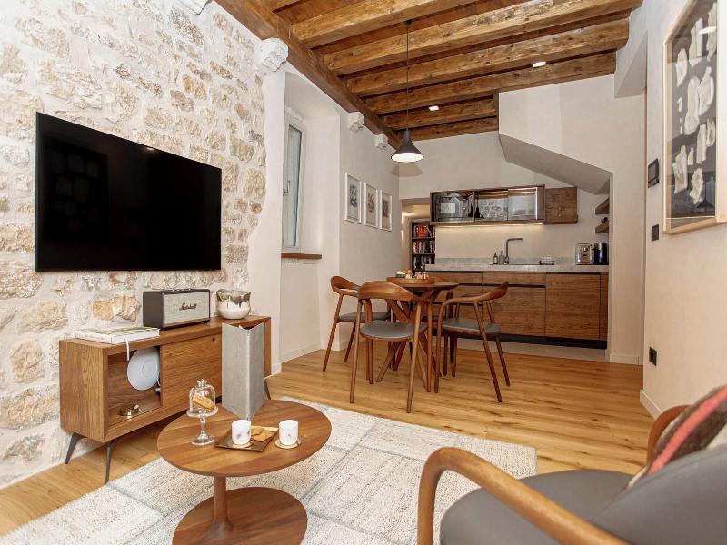 Villa Porta Maestra image