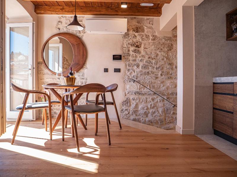 Villa Porta Maestra image