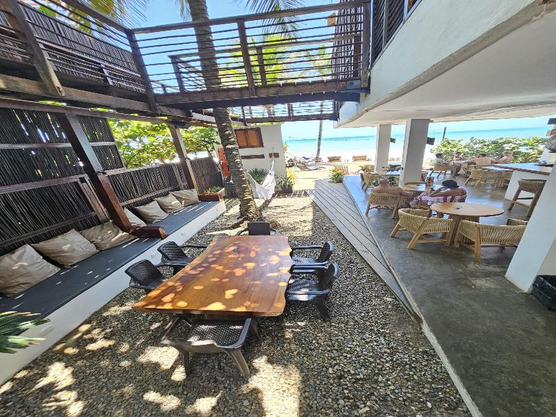 Makao Beach Hotel image