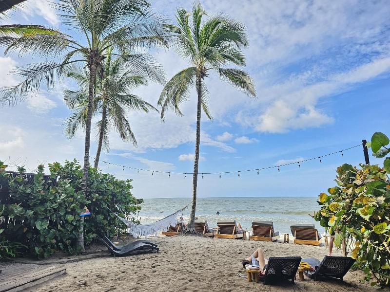 Makao Beach Hotel image