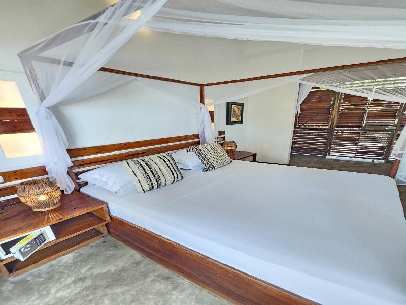 Makao Beach Hotel image