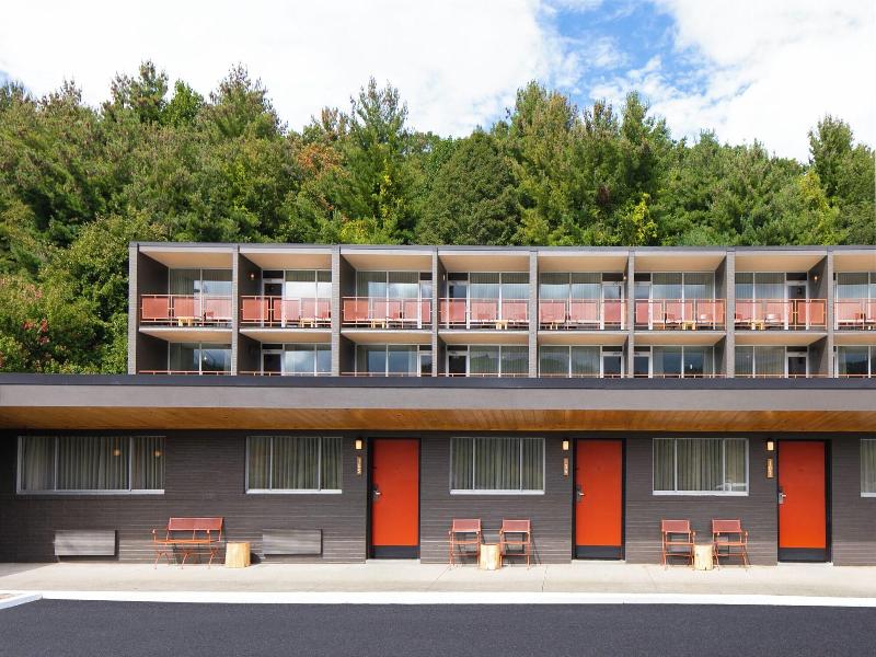 Rhode S Motor Lodge